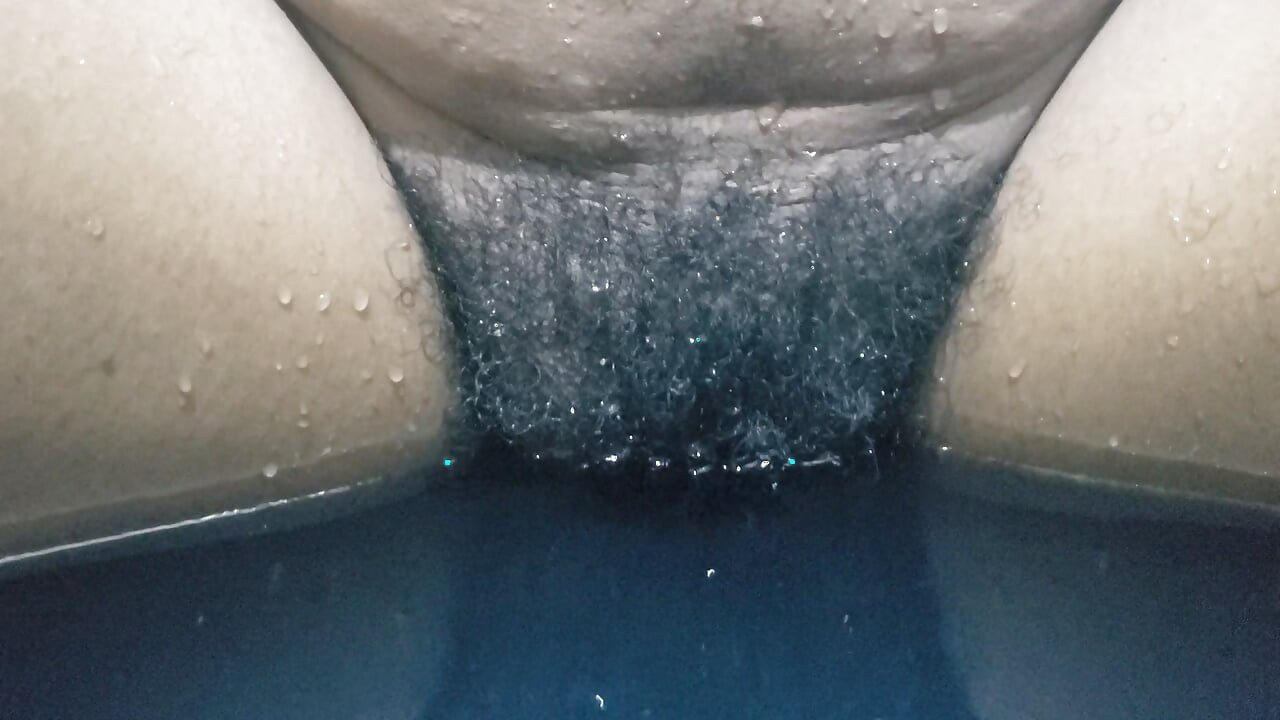 Hot Wife Big Pussy Close up in Ocean Waves, Standing Up Homemade Sex Carrying