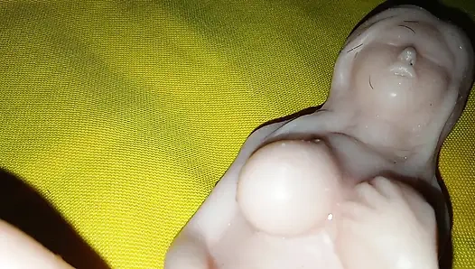 Cewek sange ini lagi asik mainin mainan seks ukuran 4k - solo doll experience