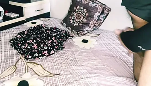 Hintli çift sert seks yapıyor