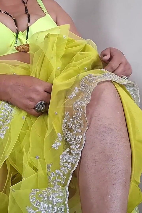 Limon rengi sari içinde tabubreakers shilpa