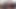 煙を吹き、口の中で熱い灰を吹き込む