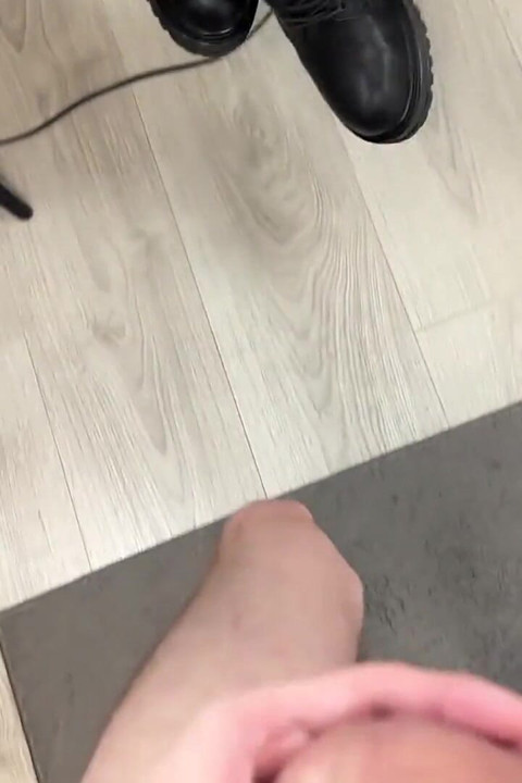 His Balls Are Angry at Iron Shoes?! Hundreds of Kicks in a Row! Fucking Genitals!!! - Dave Moon - Mia - Bbusting