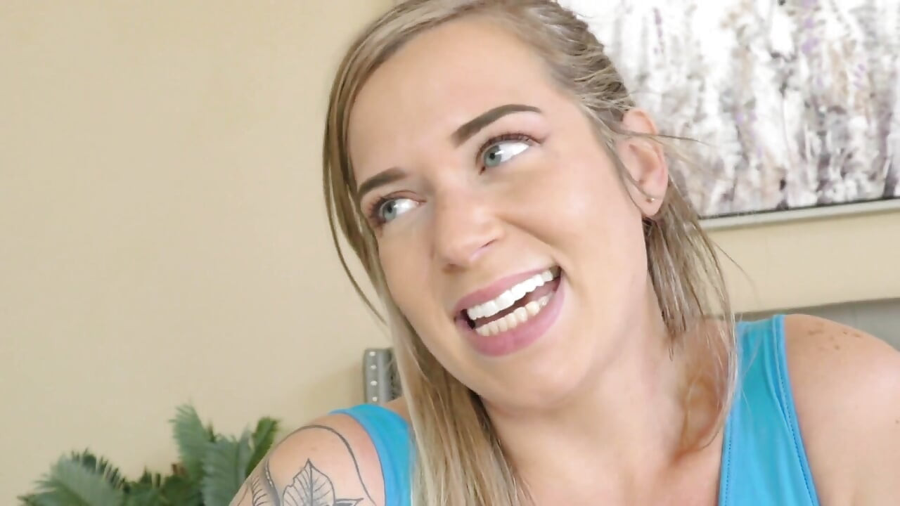 Papa von bestie gibt Brooke johnson mehrere orgasmen