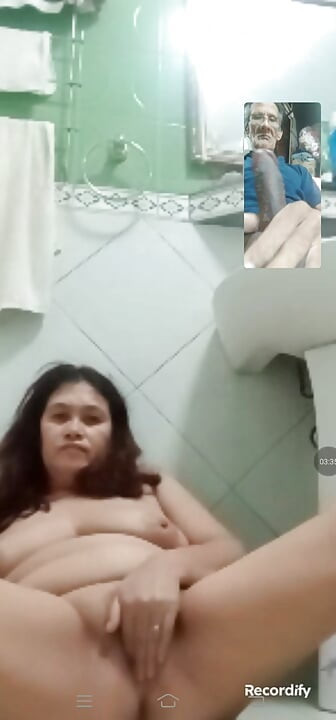 Panggilan video seks dengan istriku assy pada hari ini tanggal 8 september