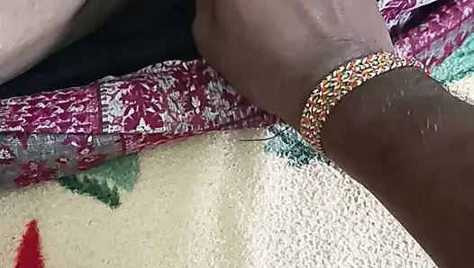 Desi güzel Telugu üvey anne evde duygular