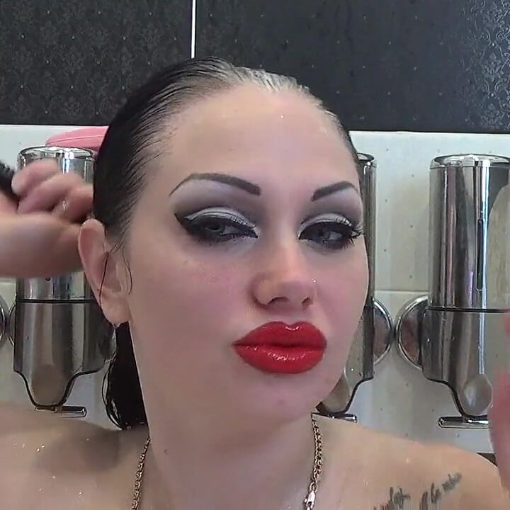 Naughty hair wetting, washing and brushing with sexy make-up JOI