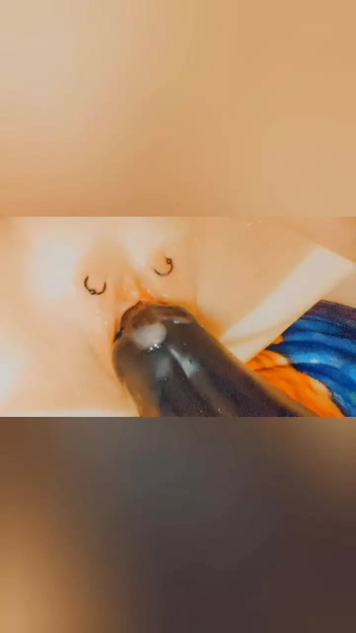 German sub SklavinS training with Speculum and a Dildo