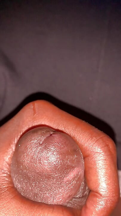 Kontol besar pria kulit hitam melengkung