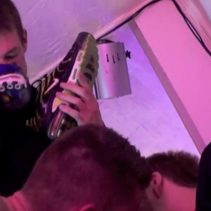 Seaker  party with 3 sexy twinks