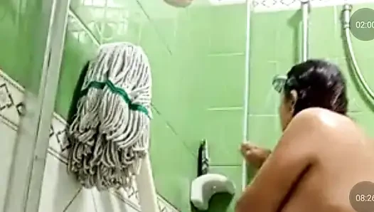 Bu günün şafağı her zaman banyo yapıyor