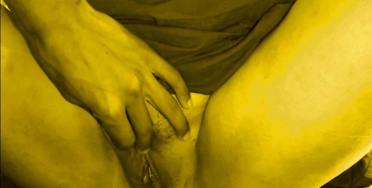 Busty MILF Bhabi Offers Her Perfect Curves To Her Handsome Debor.