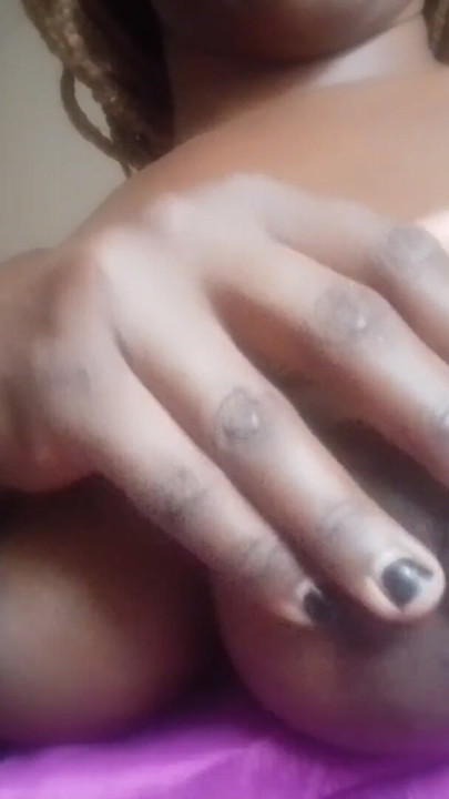 KENYAN FEMALE SOLO TEASINGBHER CHUBBY BIG NATURAL TITS | Clip 2