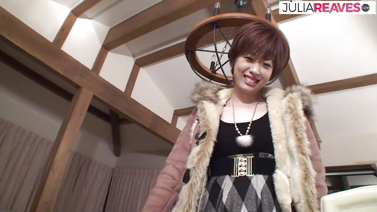 Gadis seksi muasin dirinya sendiri pakai dildo sebelum ngentot kontol sampai dicrot sperma