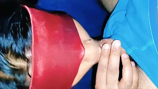 Desi sister in law inserted the dewar big penis inside her throat. Cumshot in mouth and indian bhabhi face fucking video