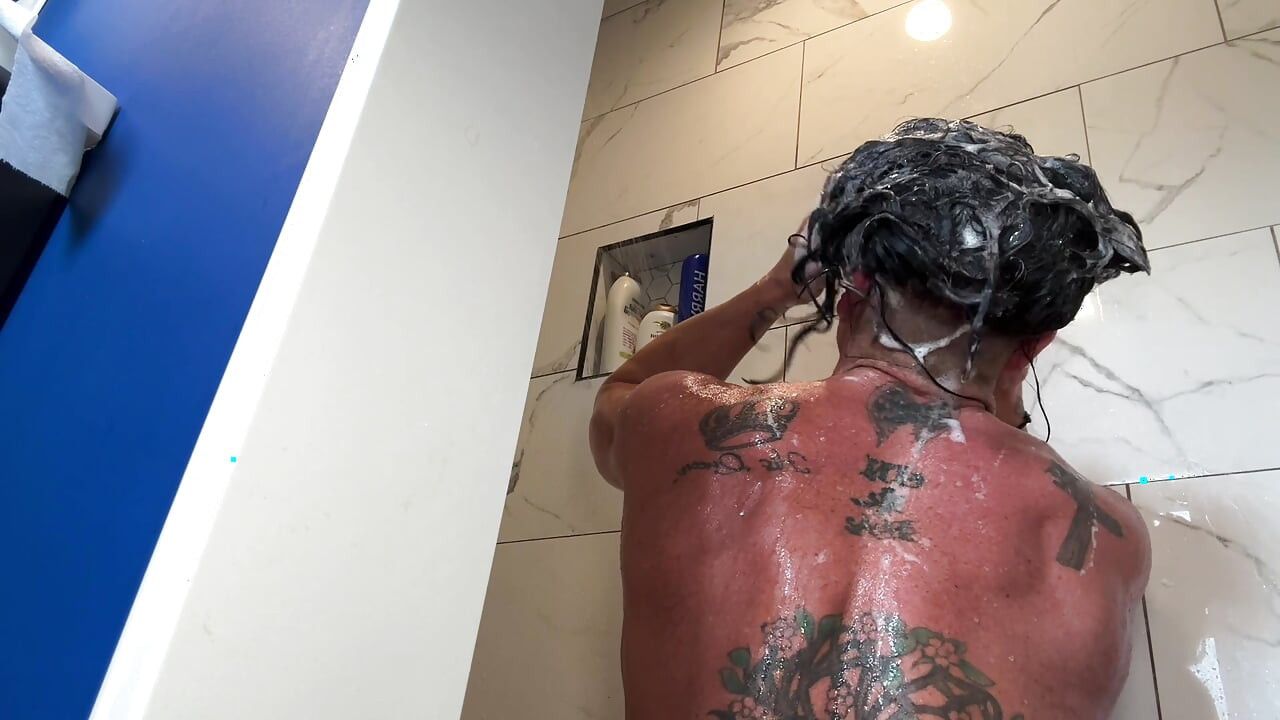 Zeița Kandys Wet Flex & Spread Poti supravietui la duș musculare venerare?
