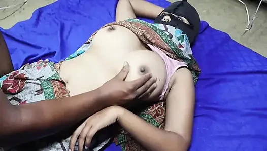 Üvey erkek kardeş hintli saloni kızı sikiyor gerçek 18 Hintçe ses