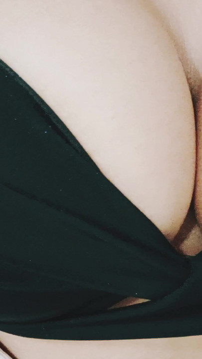 come let me massage your cock with my big boobs | Clip 1