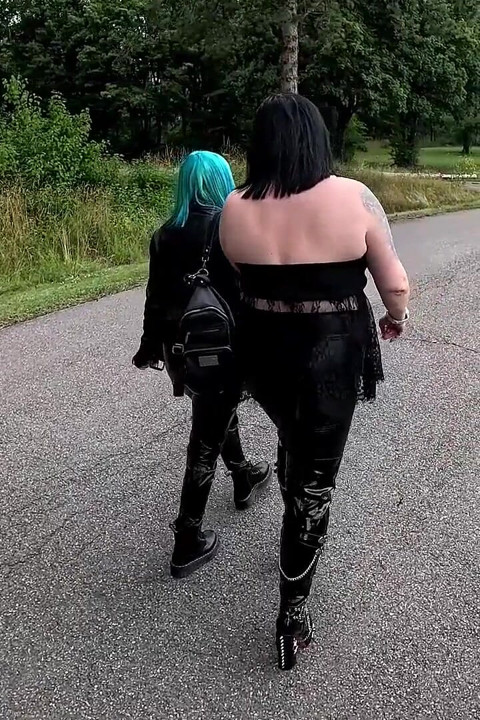 Dominatrix Date/ Loose Slave Gets What He Deserves