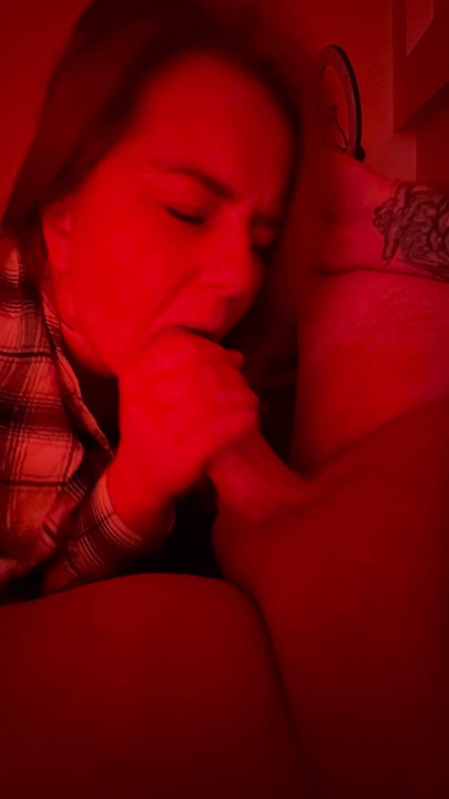 I sucked a sweet cock and it filled my mouth completely | Clip 2