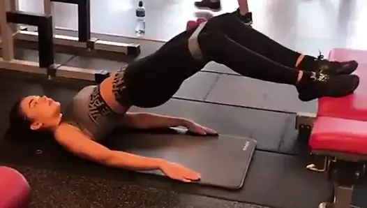 Sexy Amy Jackson Working Out