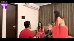 Novo vídeo indiano quente e sexy para você!