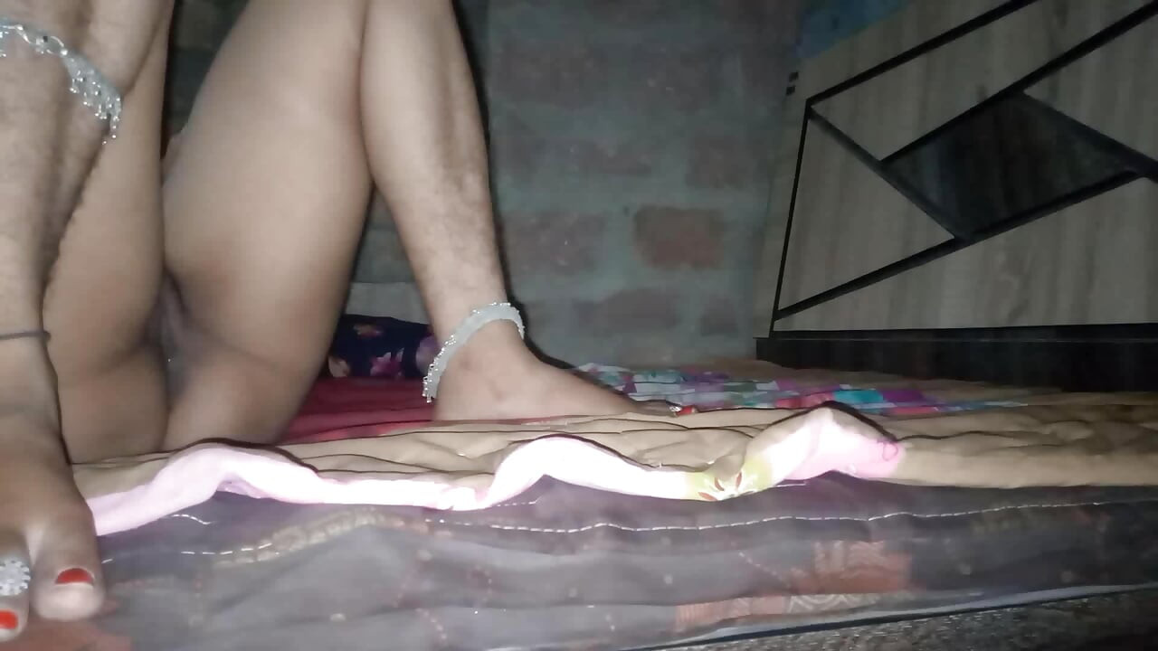 Small doll ki Desi boy chudai in house Hindi audio.
