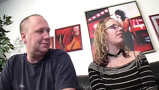 Nenek mesumku bikin aku ngentot dia dan pacarnya!