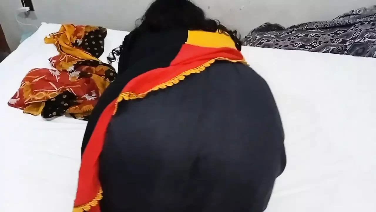 Punjabi bhabhi fucked by bihari – Bihari ne randi bhabhi ko ghodi bana ke khoob pela