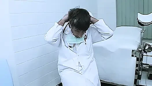 Dokter meniduri pasien dalam praktik seks