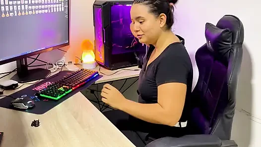 Wife cheating on husband at work with boss