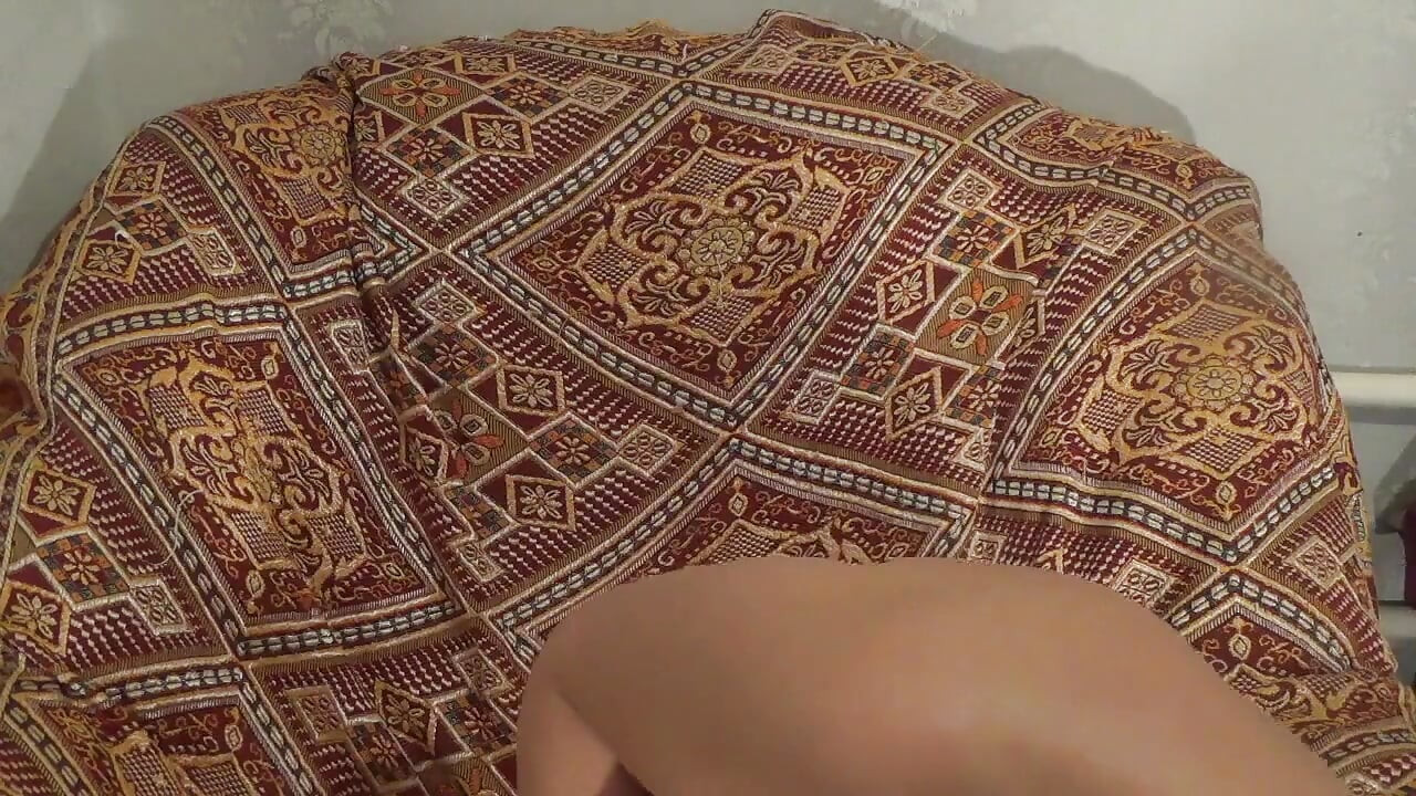 Please i am begging you give me your cum!