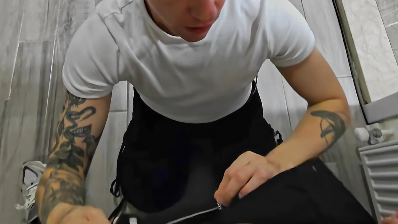 I Brought a Cute Twink From the Club Home and Destroyed His Throat and Smooth Ass
