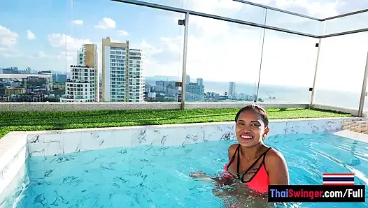 Büyük götlü Taylandlı amatör kız arkadaş ilk kez anal sikişiyor