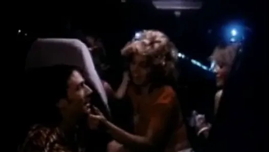 Sexe torride dans une camionnette des années 80