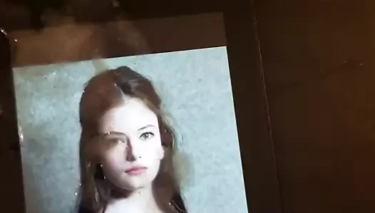 Mackenzie foy boşalma anısına #1