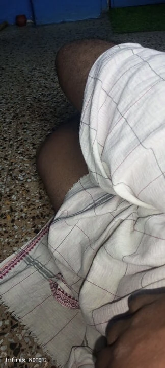 Memek kakak ipar india dientot pakai dildo di kantor