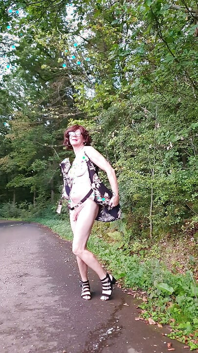 Peeing and licking