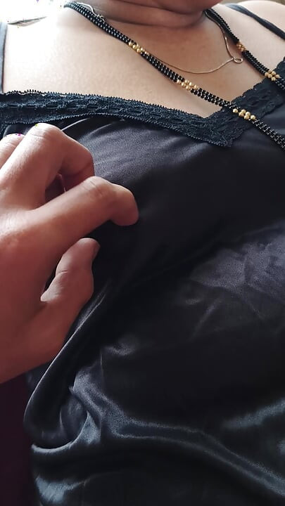 내 18살 배다른여친의 완벽한 젖탱이