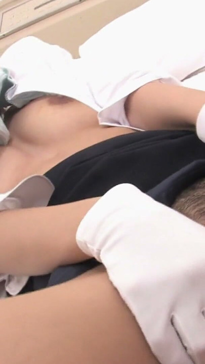 JAPANESE SEXY GIRL SPREADS LEGS AS LOVER RUBS HER WITH A | Clip 3