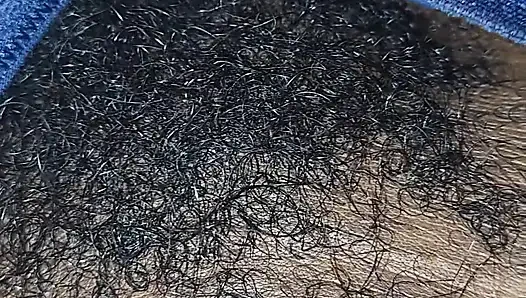 Играю с моей мокрой киской