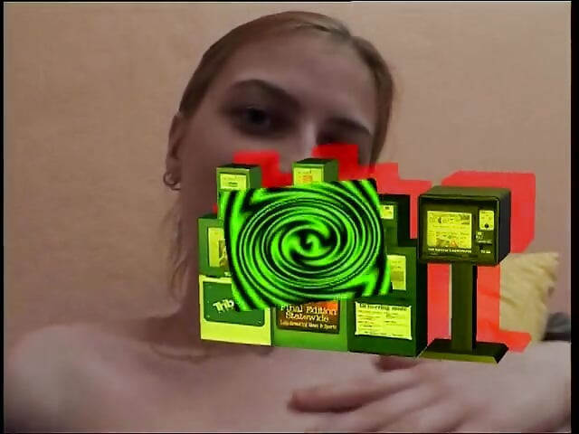 Cewek cantik amatir lagi ngocok porosnya