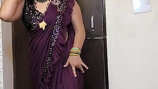 Pooja Bhabhi Dans nud