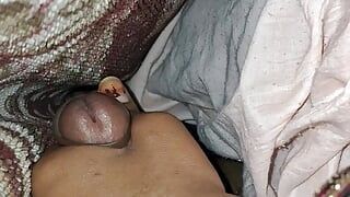 Filtrado mms sunni bhabhi masturbación con la mano y video de sexo