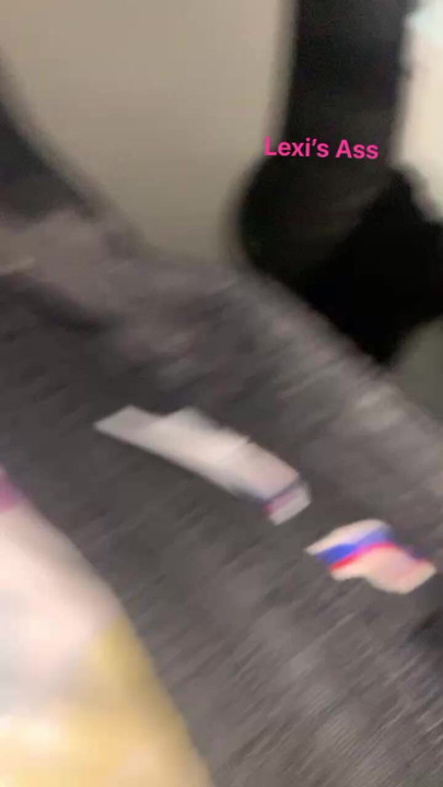 Kadın kılıklı göt