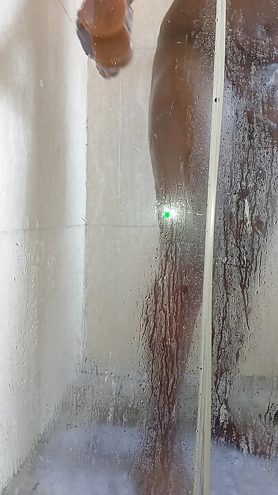 time to shower with my toy
