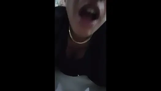 ее задница сводит меня с ума