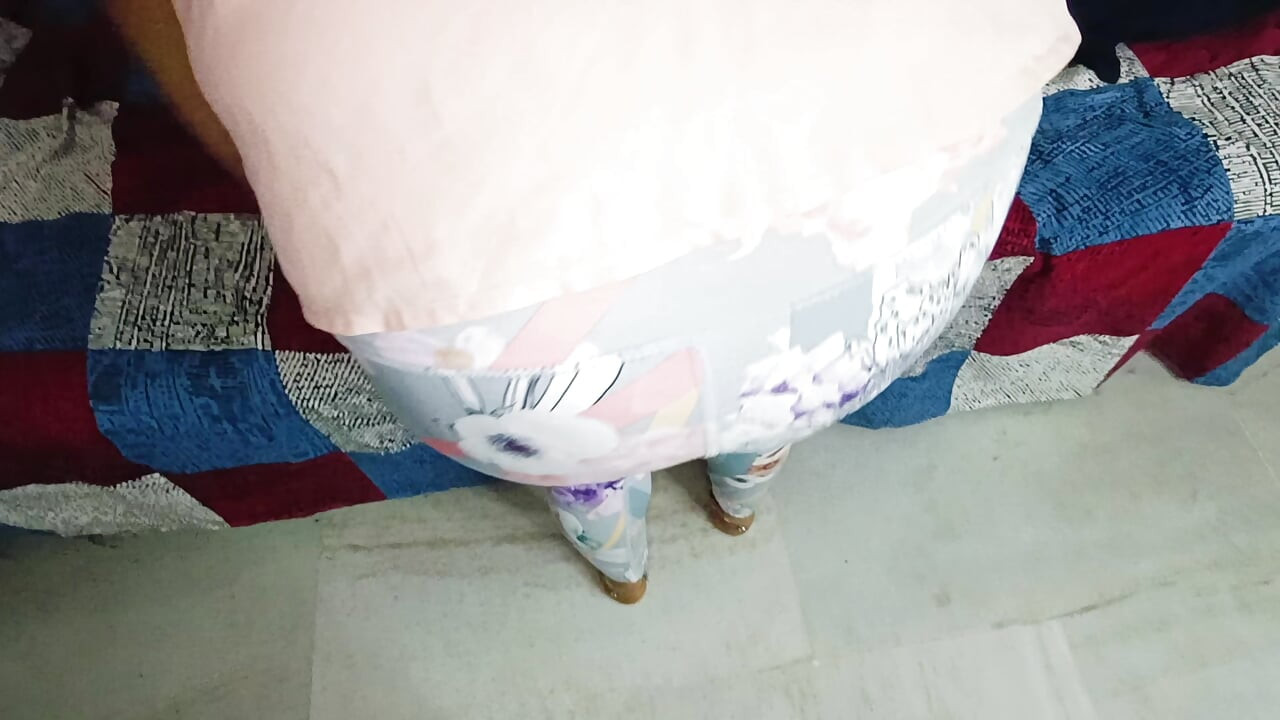 Delevery boy ko gand de dee // fucking with parcel delivery boy
