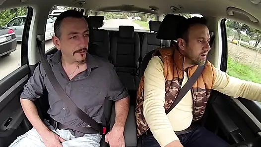 Sexy mollige blondine abgeholt und im freien anal gefickt