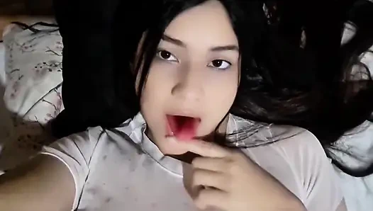 Латина трогает ее сочную киску