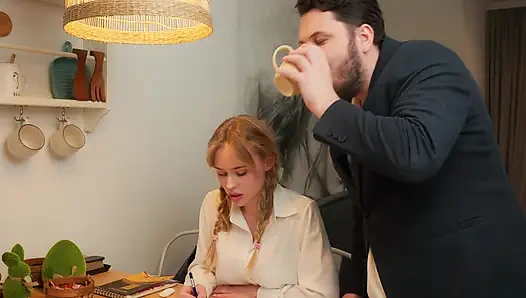 Школьница пришла на урок английского языка, но получила анальную тренировку вместо